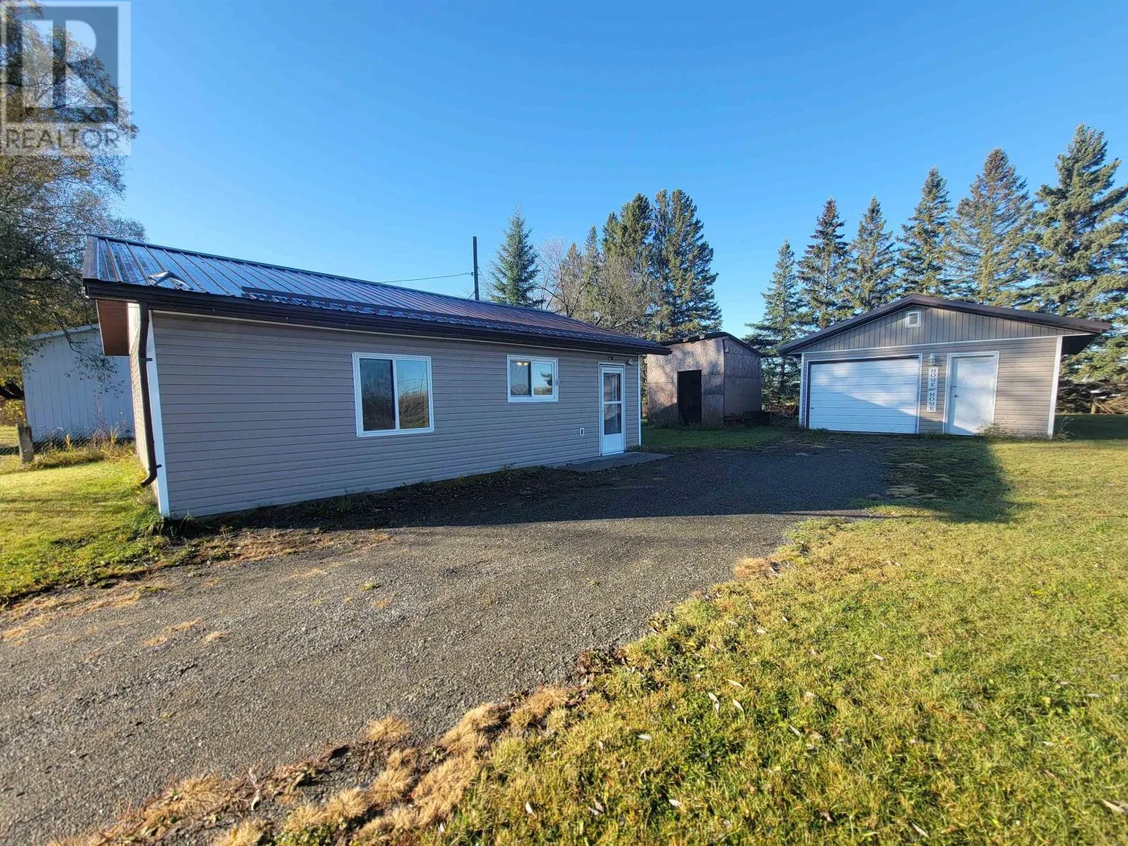 77 Church St, Pinewood, Ontario P0W 1K0