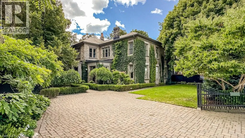 House for rent: 77 Claremont Drive, Hamilton, Ontario L9C 3N4