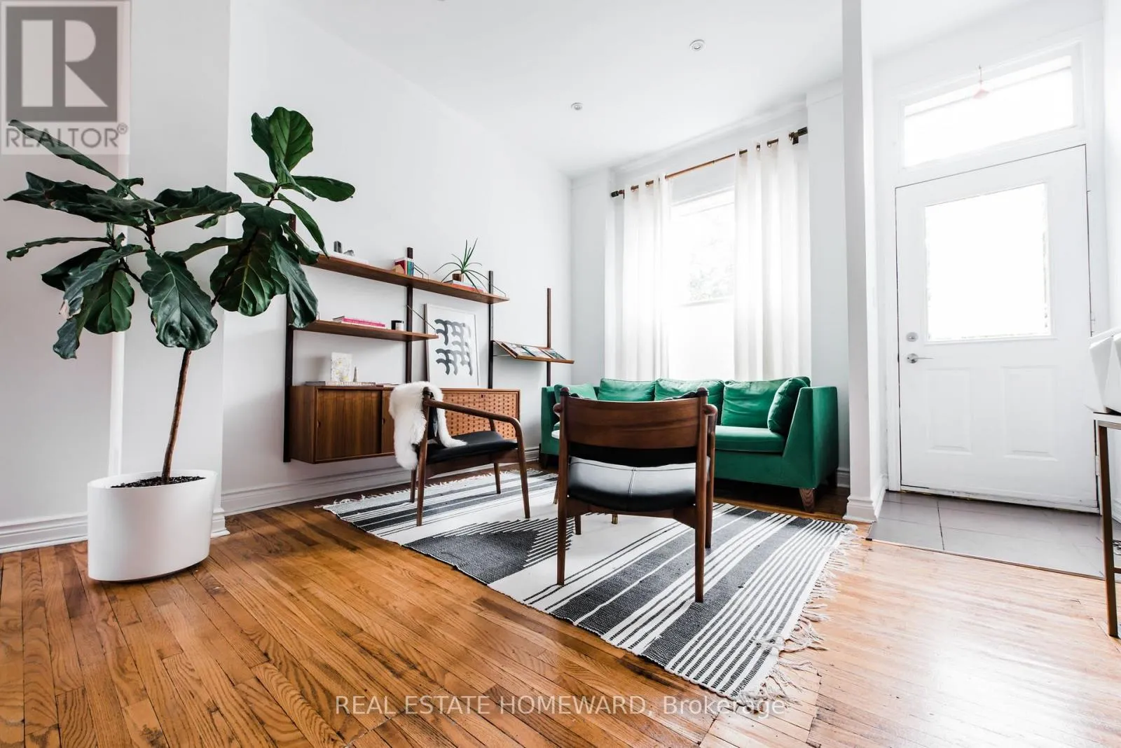 Row / Townhouse for rent: 77 Claremont Street, Toronto, Ontario M6J 2M7