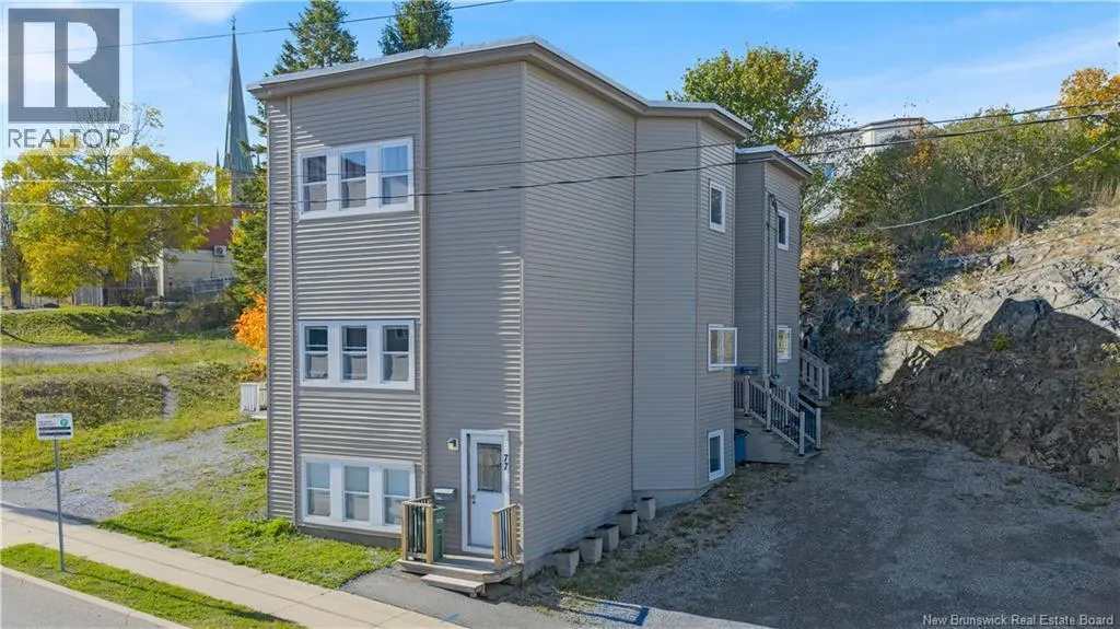 Triplex for rent: 77 Exmouth Street, Saint John, New Brunswick E2L 3R9