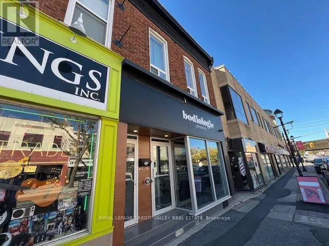 77 Main Street N, Brampton, Ontario L6Y 1M9