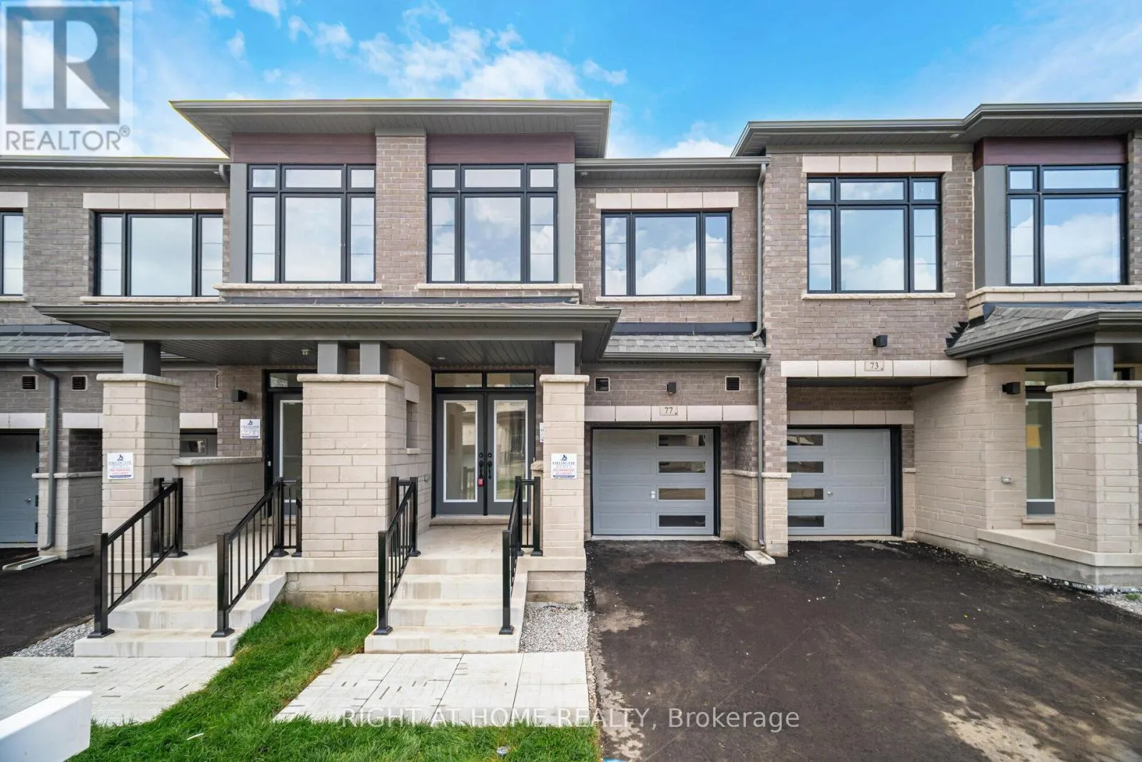 Row / Townhouse for rent: 77 Singhampton Road, Vaughan, Ontario L4H 3N5