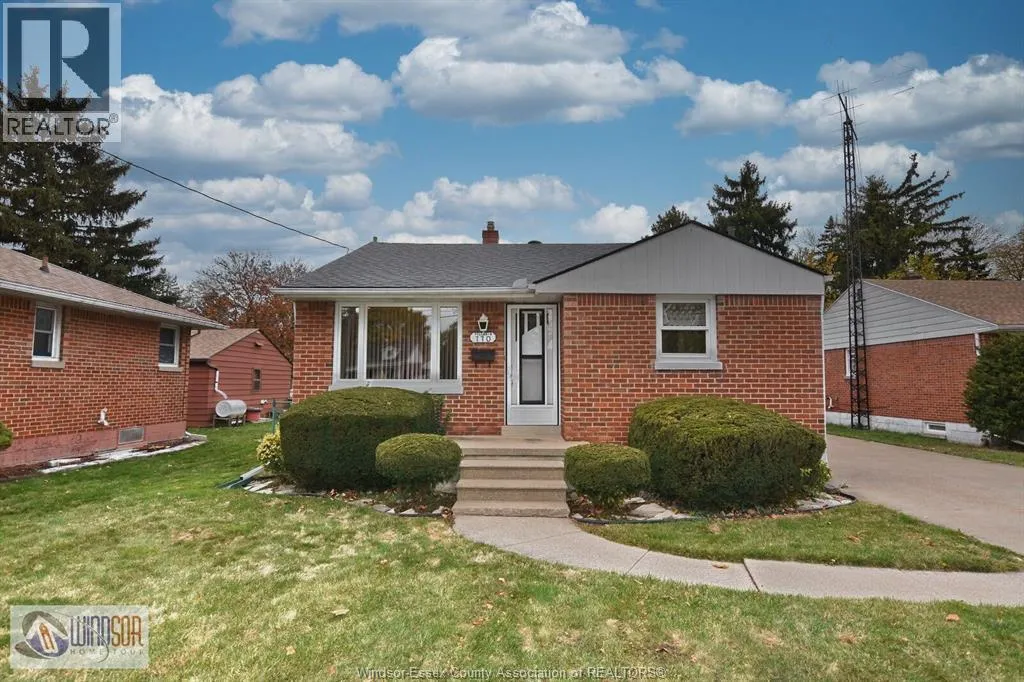 House for rent: 770 Grand Marais West, Windsor, Ontario N9E 1C3