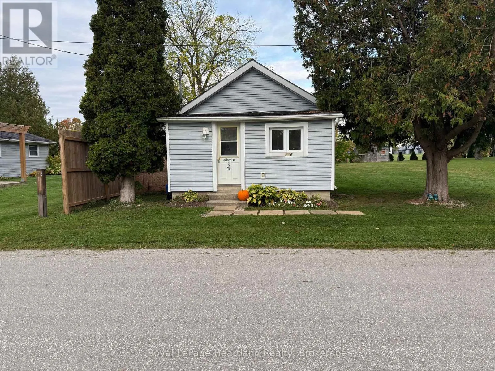House for rent: 770 Somerville Street, Huron-Kinloss, Ontario N0G 2H0