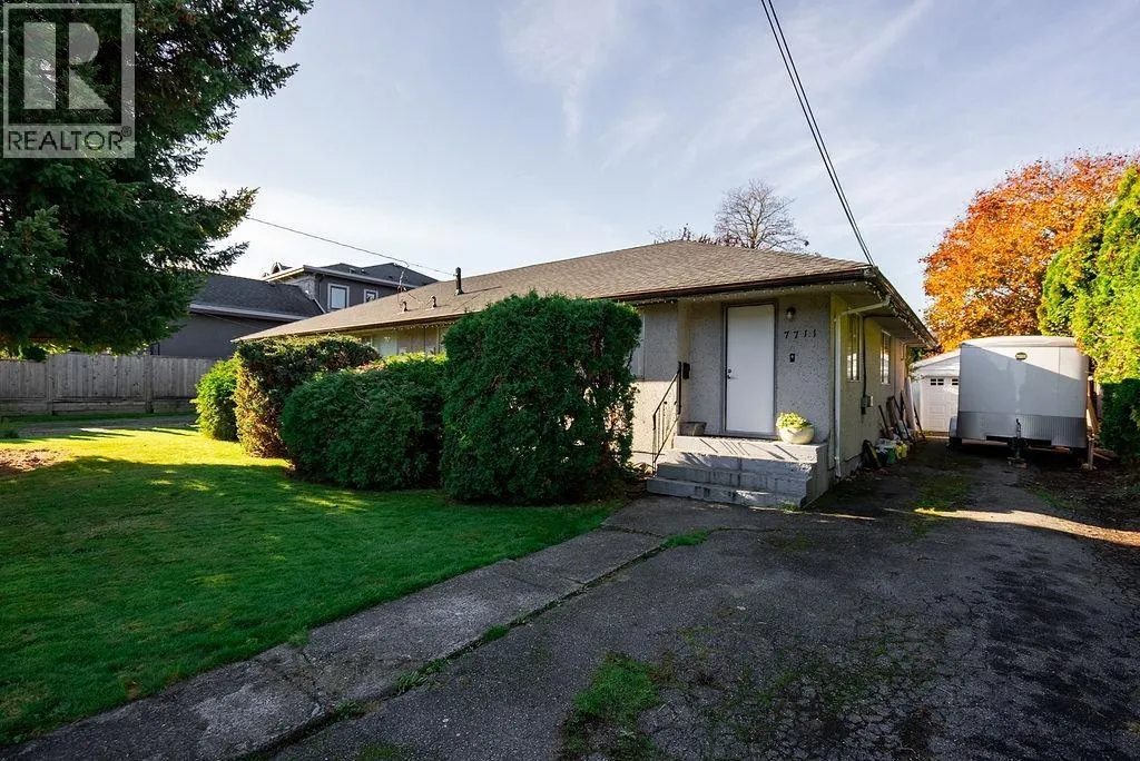 Duplex for rent: 7711 Eperson Road, Richmond, British Columbia V7C 2K5