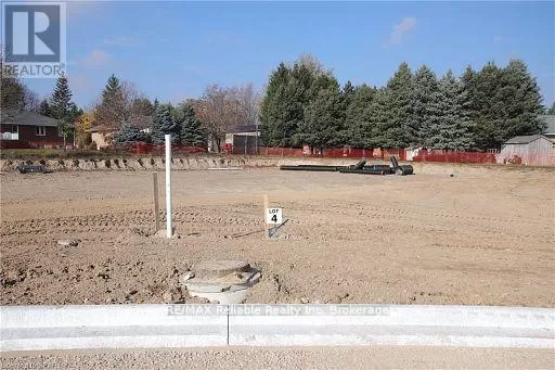 772 Bryans Drive, Huron East, Ontario N0G 1H0