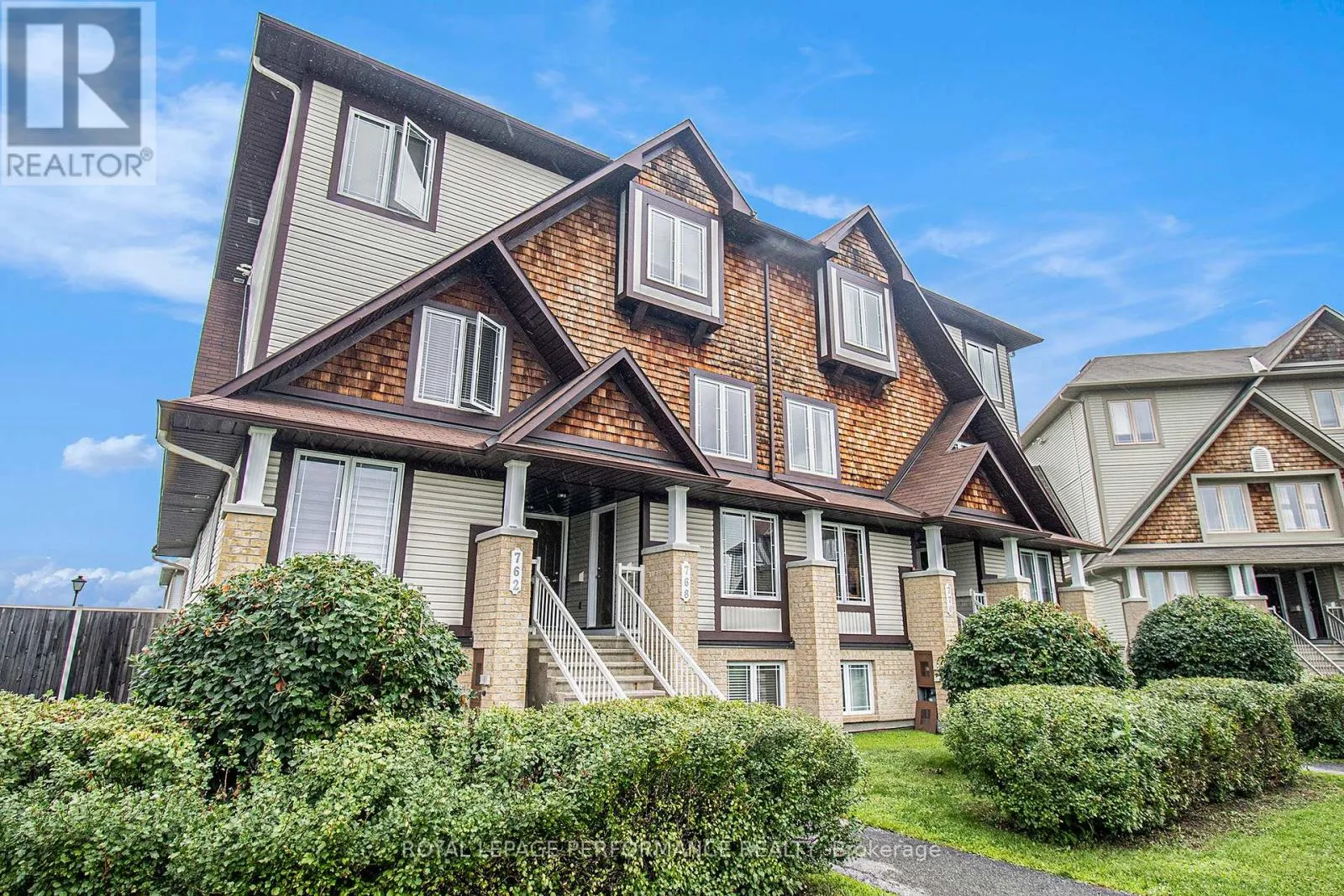 Row / Townhouse for rent: 772 Lakeridge Drive, Ottawa, Ontario K4A 0N3