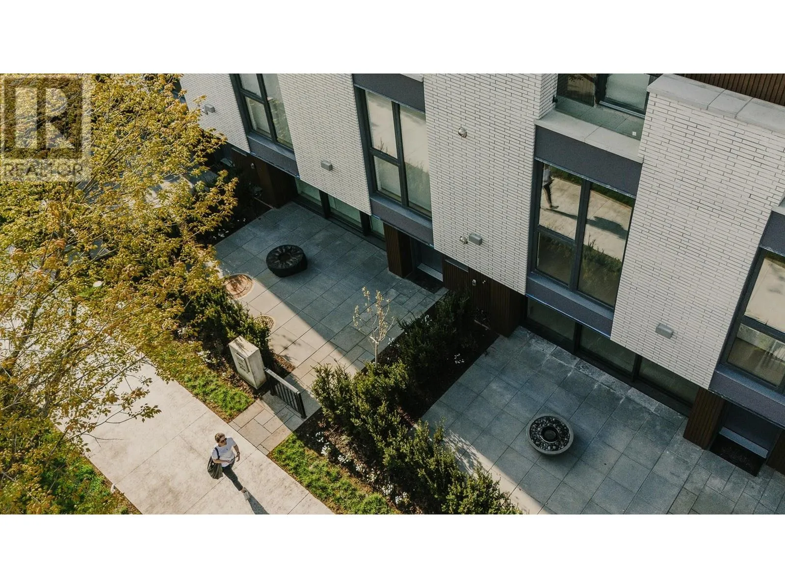 Row / Townhouse for rent: 772 W 27th Avenue, Vancouver, British Columbia V5V 2K9