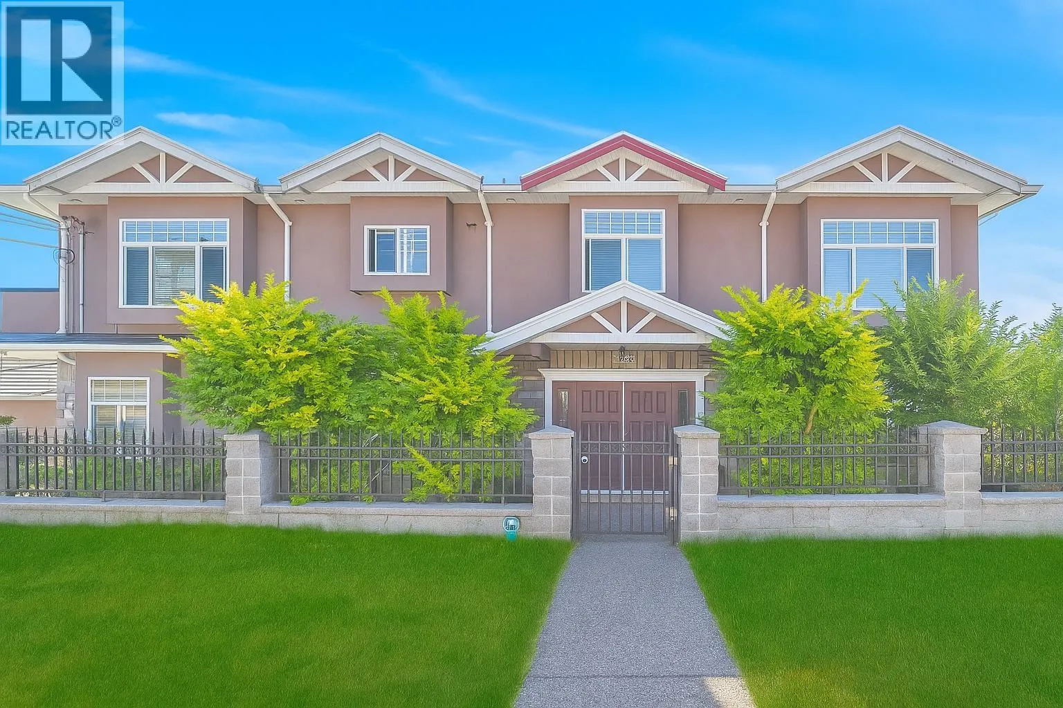 7722 12th Avenue, Burnaby, British Columbia V3N 2K5