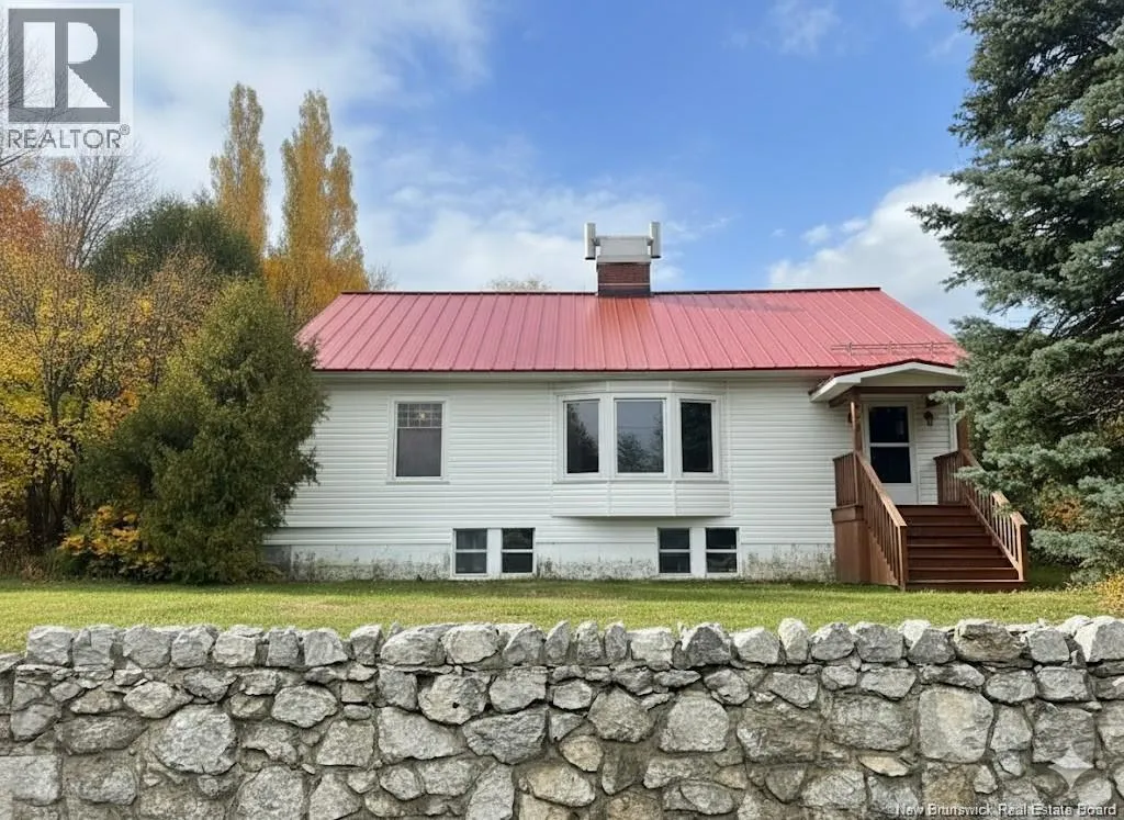 House for rent: 775 Murray Avenue, Bathurst, New Brunswick E2A 1V3