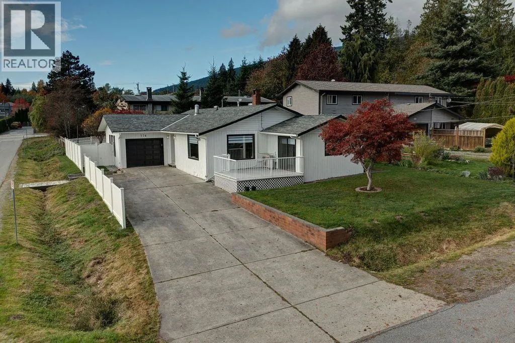 House for rent: 776 Seacot Way, Gibsons, British Columbia V0N 1V9