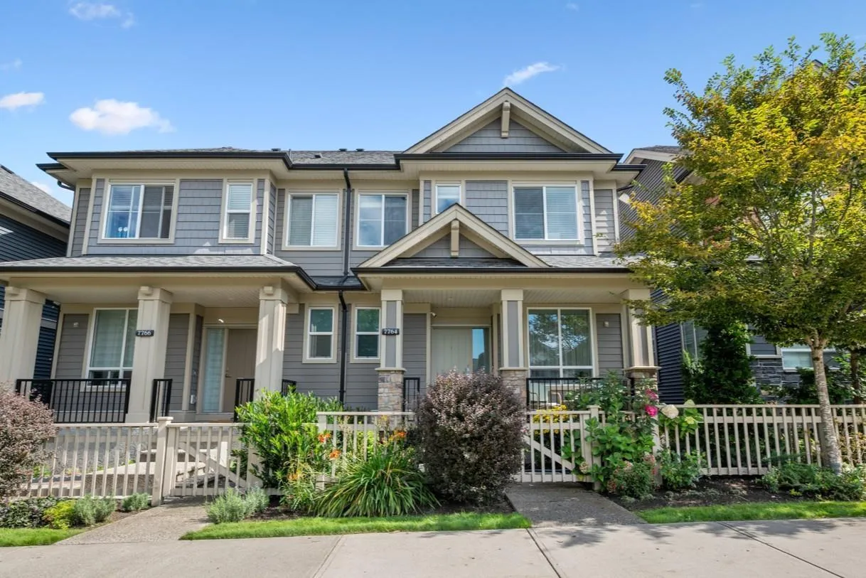 Duplex for rent: 7764 204 Street, Langley, British Columbia V2Y 4K3