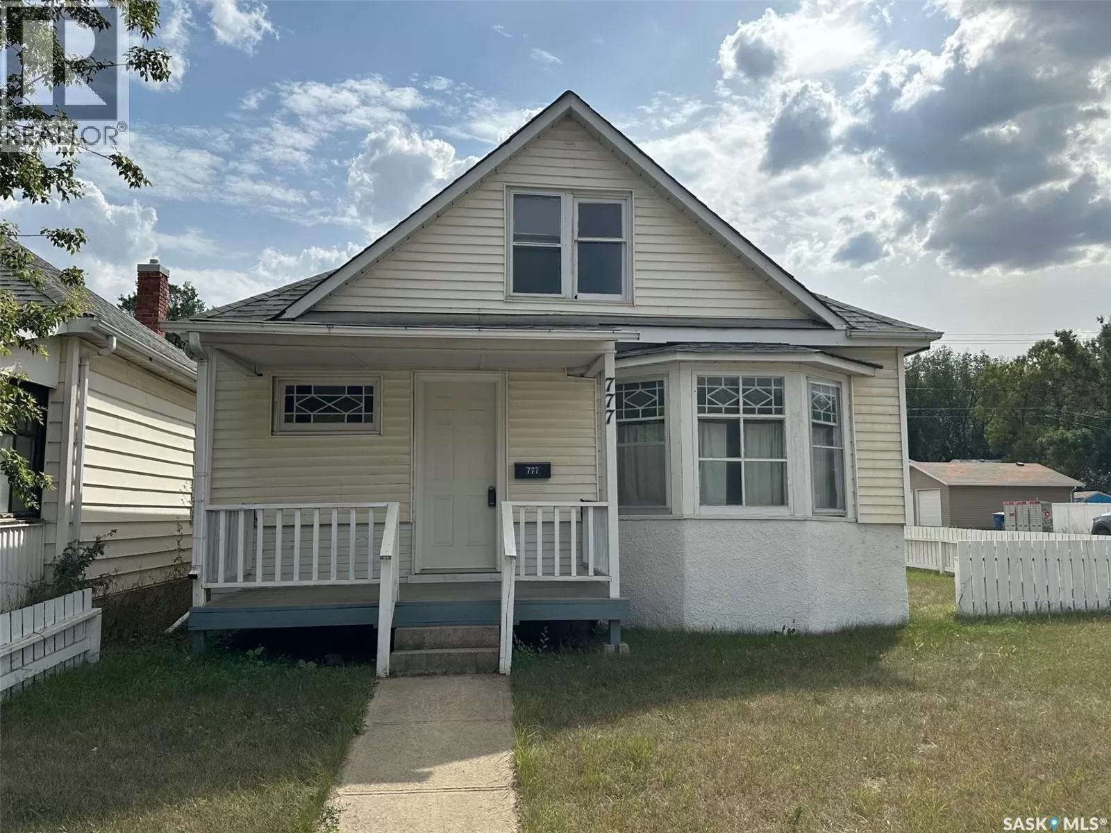 House for rent: 777 Coteau Street W, Moose Jaw, Saskatchewan S6H 5E7