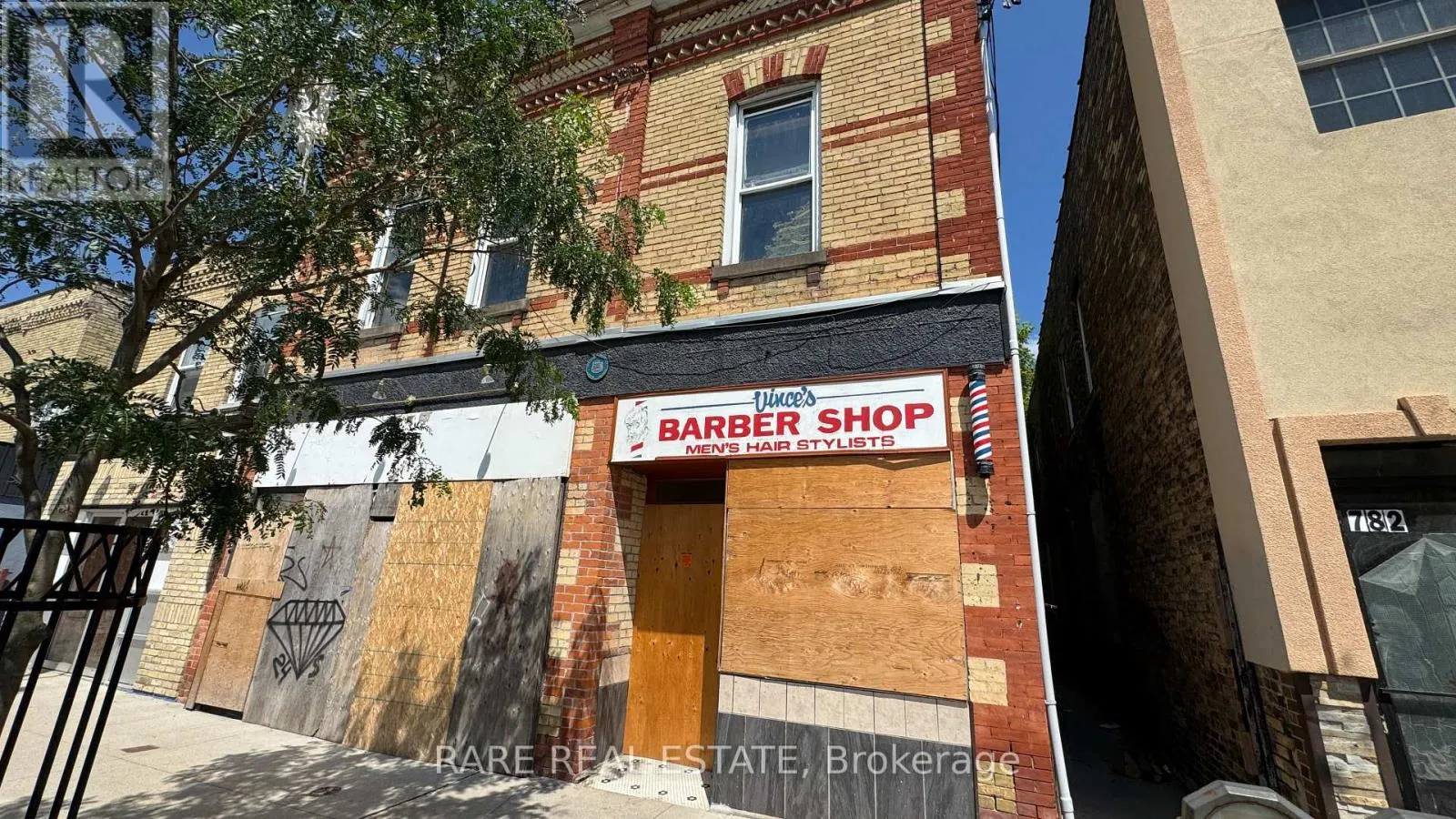 778-780 Dundas Street, London East, Ontario N5W 2Z7