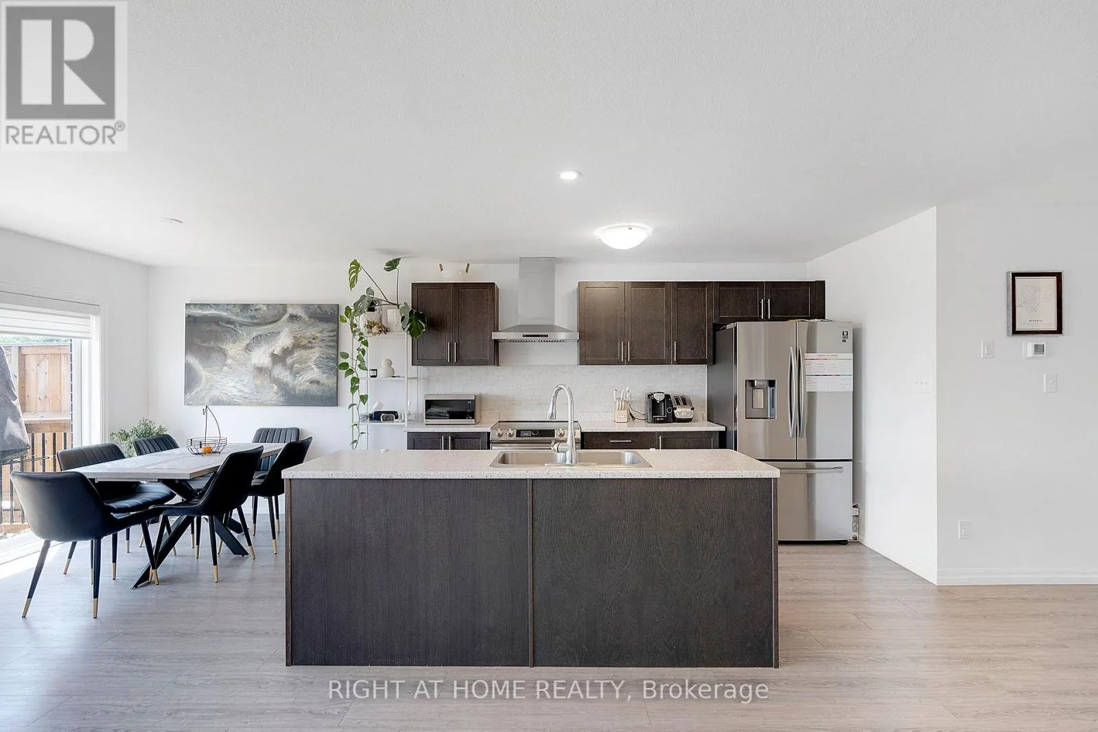 Row / Townhouse for rent: 78 Pony Way, Kitchener, Ontario N2R 0R8