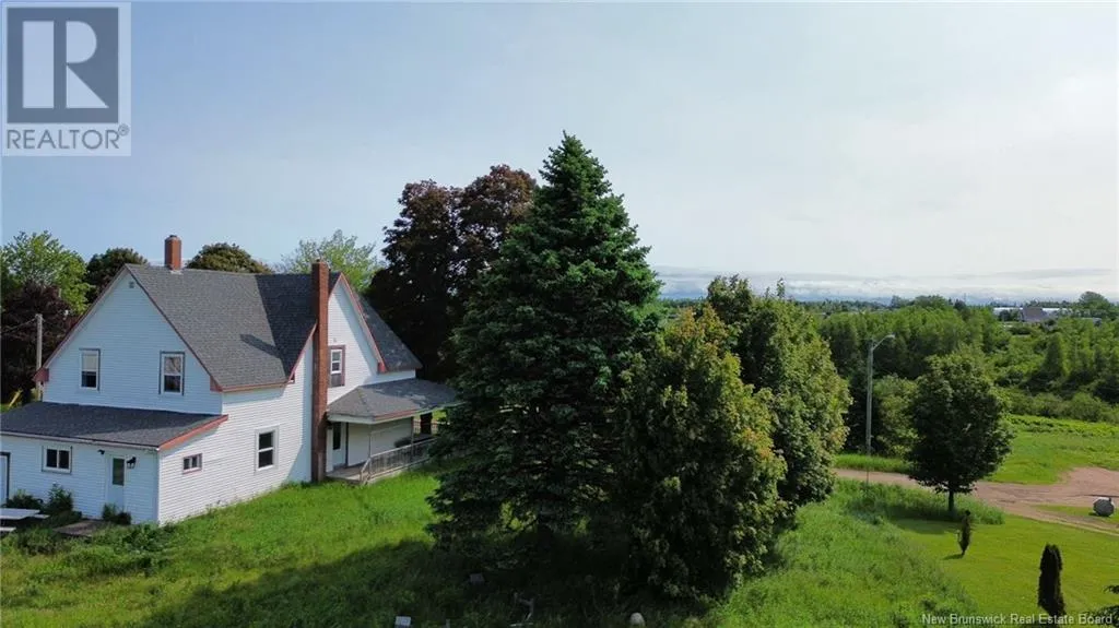 78 Rue Vienneau, Cap-PelA(C), New Brunswick E4N 1V1