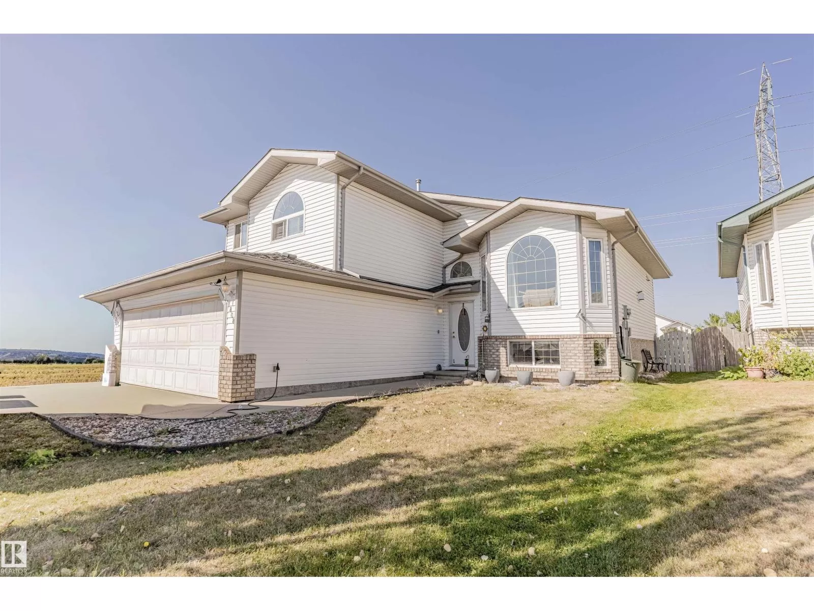 House for rent: 7808 163 Av Nw, Edmonton, Alberta T5Z 3K8