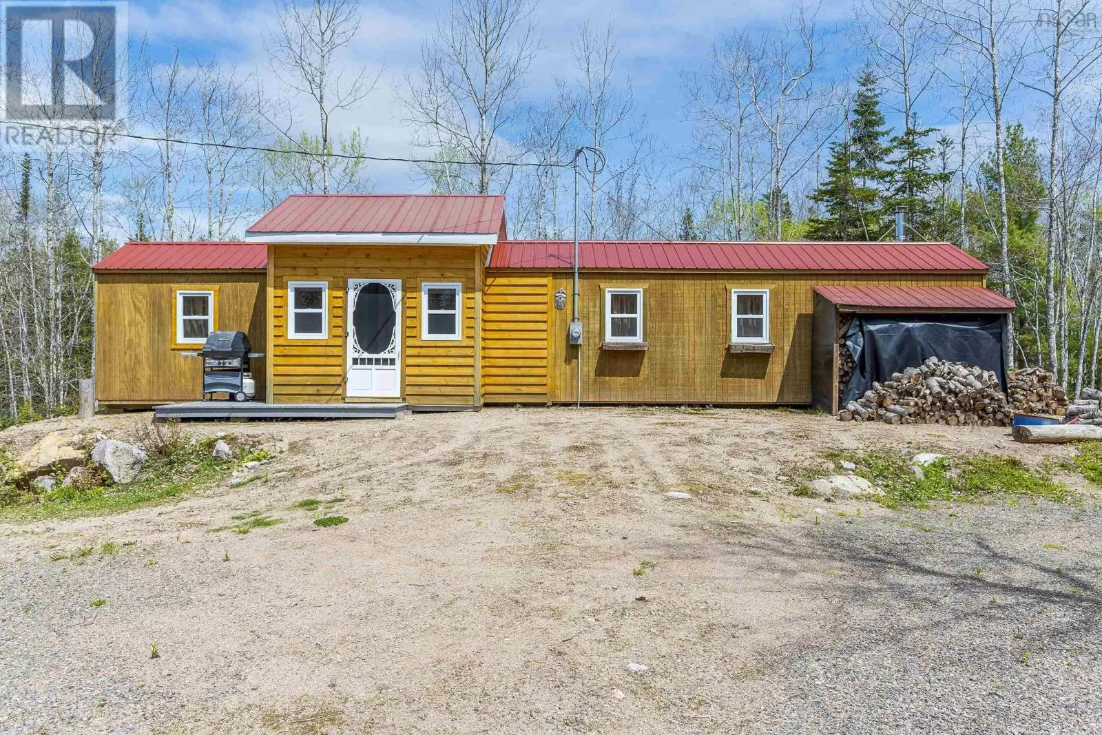 Recreational for rent: 782 Waterloo Avenue, Waterloo Lake, Nova Scotia B0S 1P0
