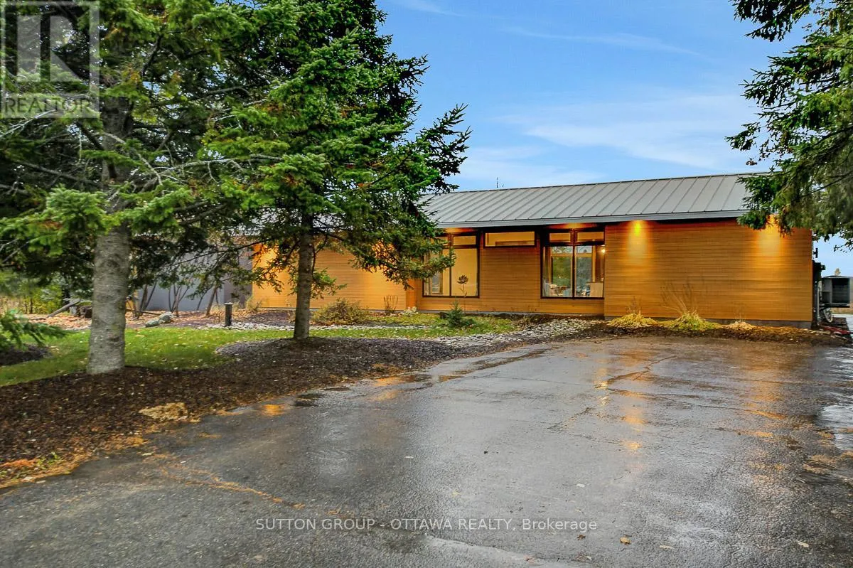 House for rent: 7844 Bleeks Road, Ottawa, Ontario K0A 1B0