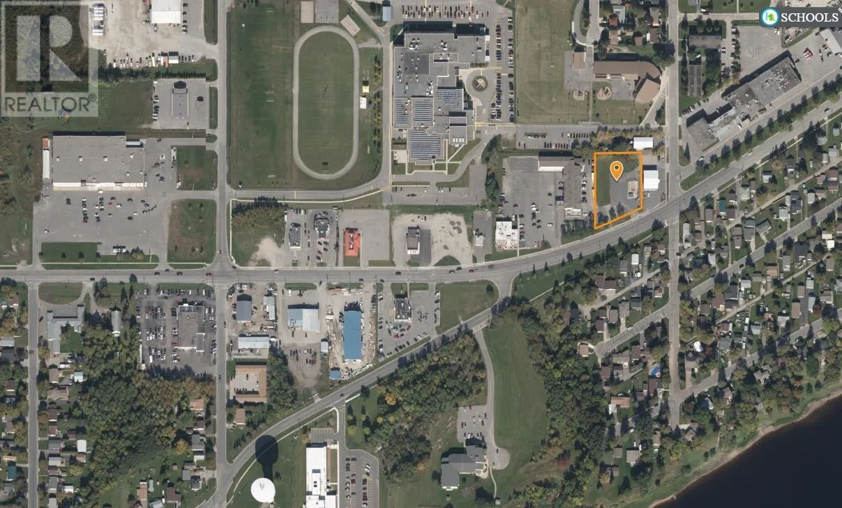 786 Kings Hwy, FORT FRANCES, Ontario P9A 2X4