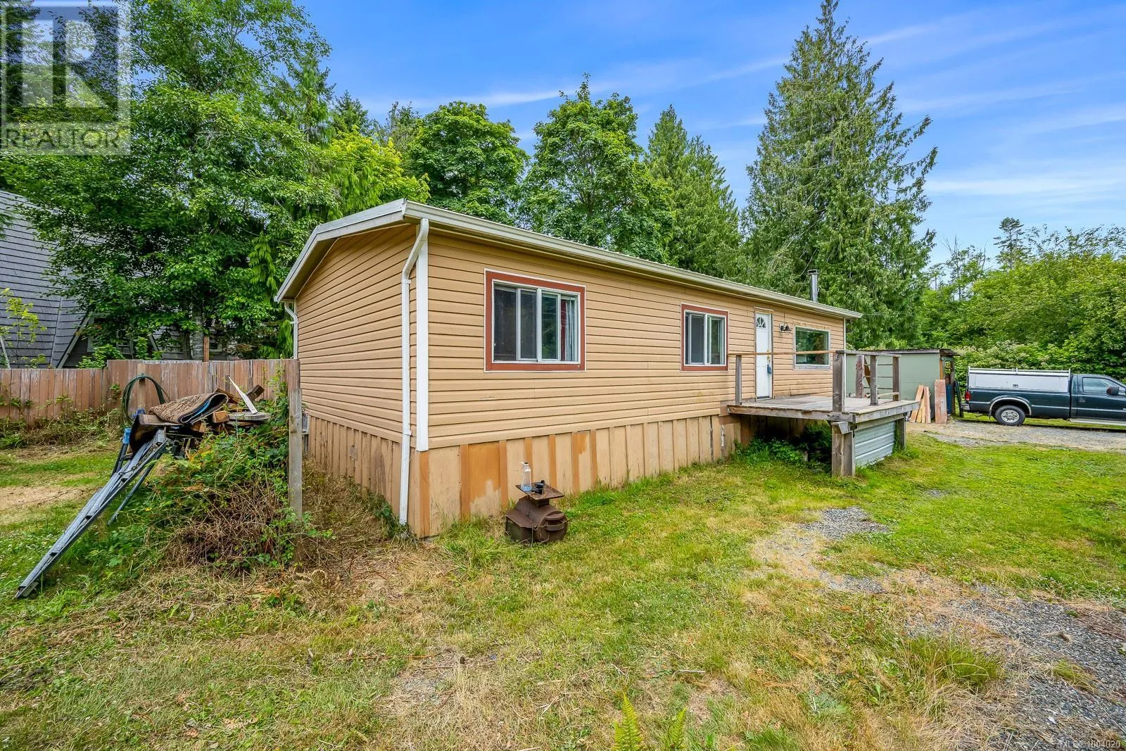 Manufactured Home for rent: 7865 Ships Point Rd, Fanny Bay, British Columbia V0R 1W0