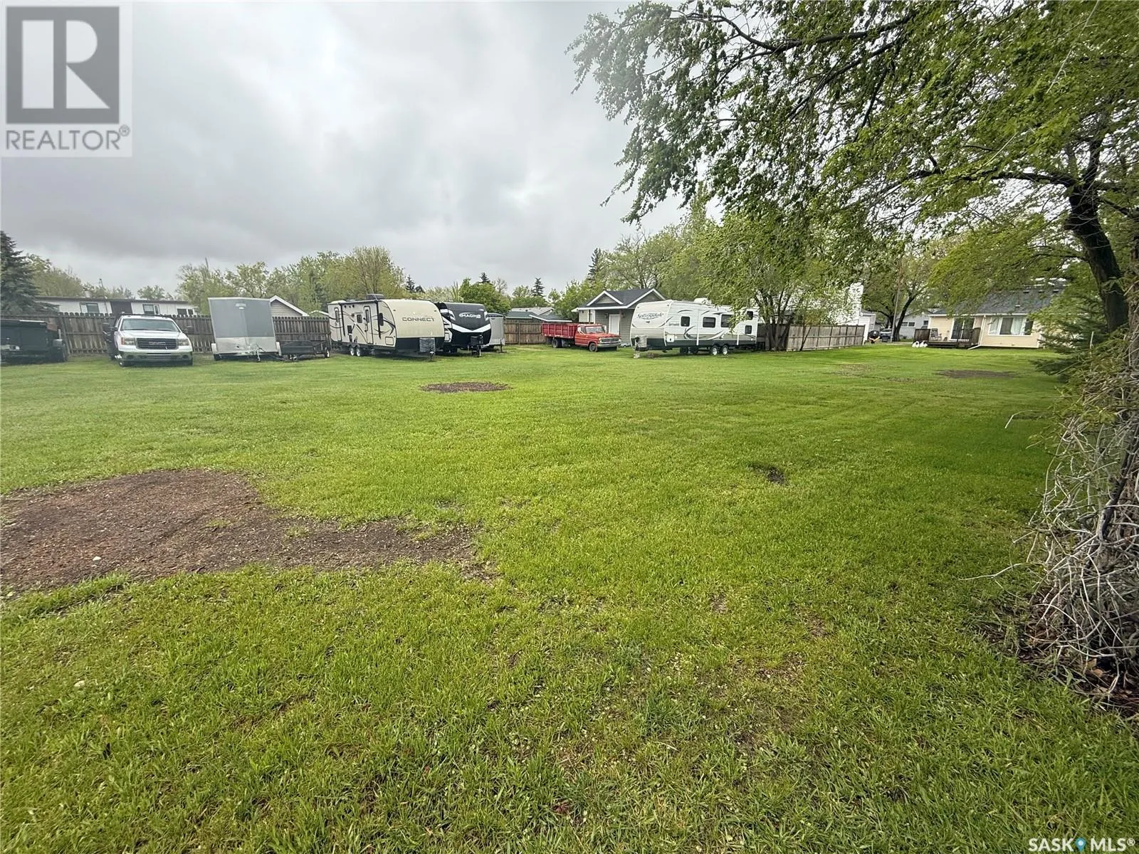 Unknown for rent: 787 Hartney Avenue, Weyburn, Saskatchewan S4H 1H7