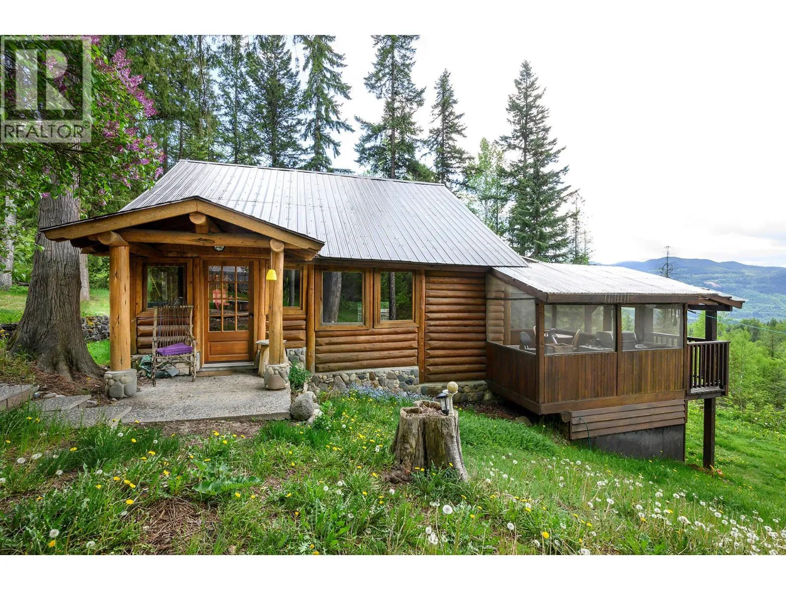 House for rent: 789 Candle Creek Road, Clearwater, British Columbia V0E 1N2