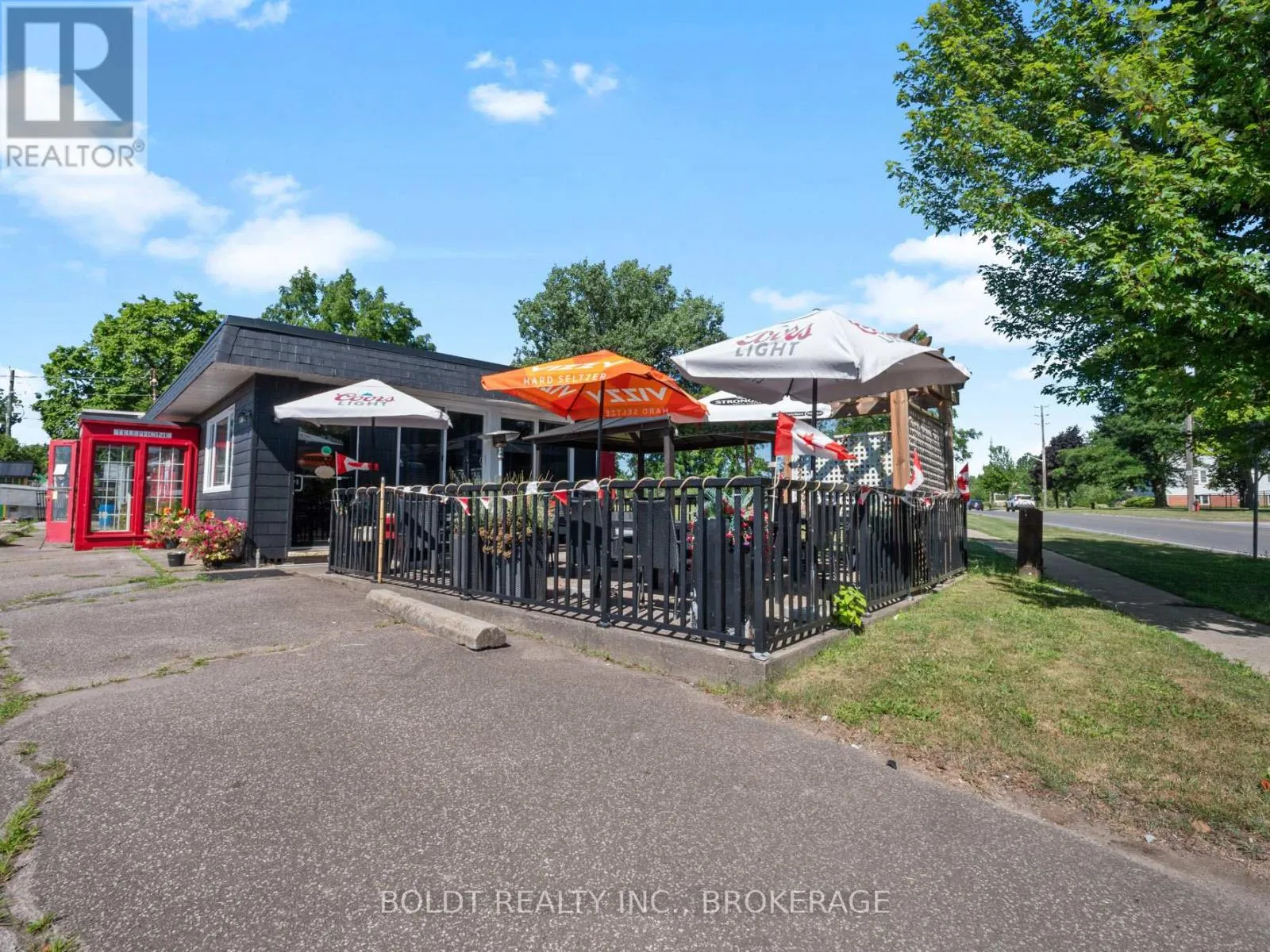 7891 Portage Road, Niagara Falls, Ontario L2G 5Y7