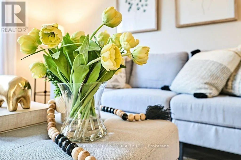 Row / Townhouse for rent: 79 - 120 Nonquon Road, Oshawa, Ontario L1G 7E6