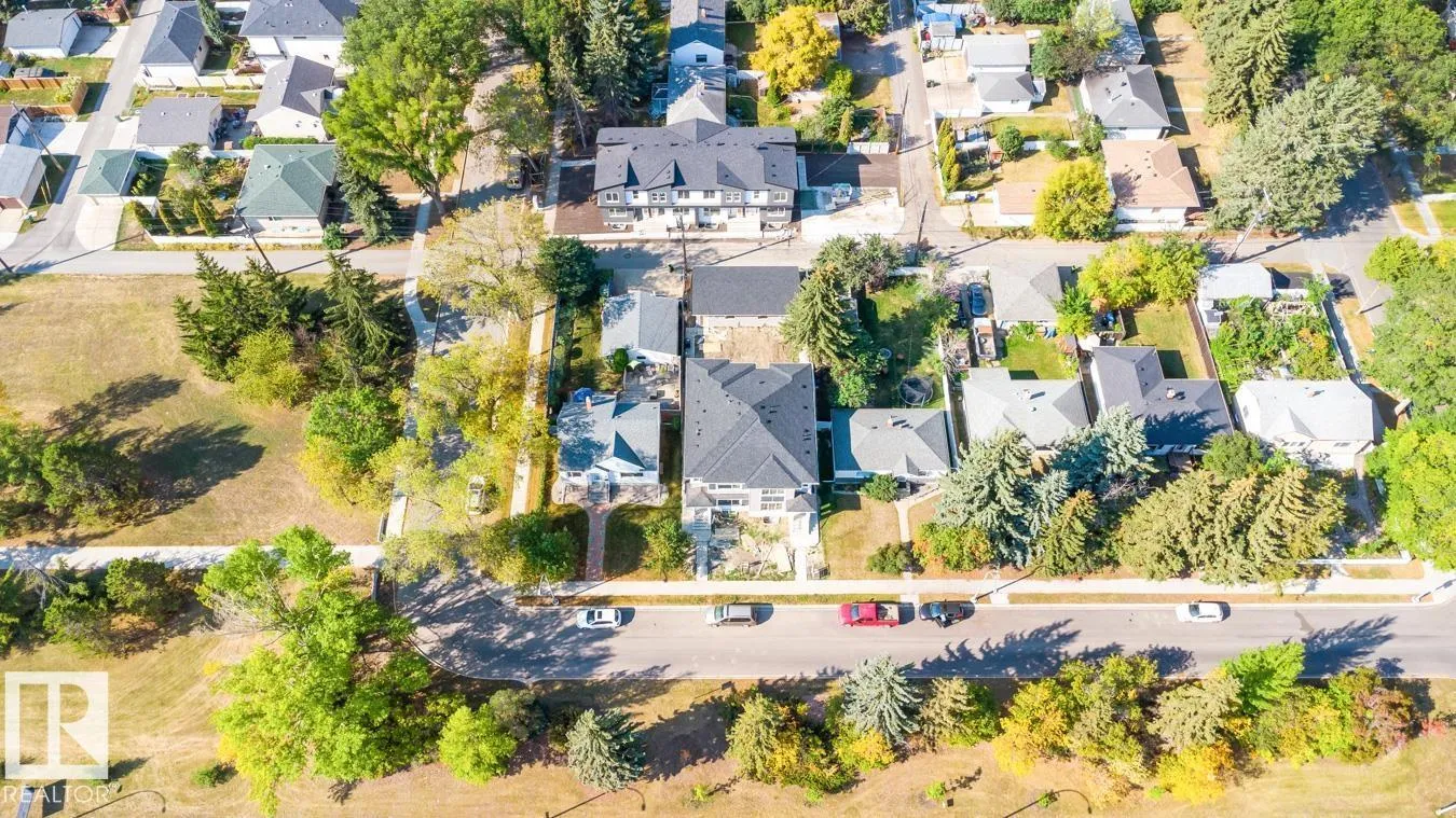 Duplex for rent: 7906 75 St Nw, Edmonton, Alberta T6C 2G5