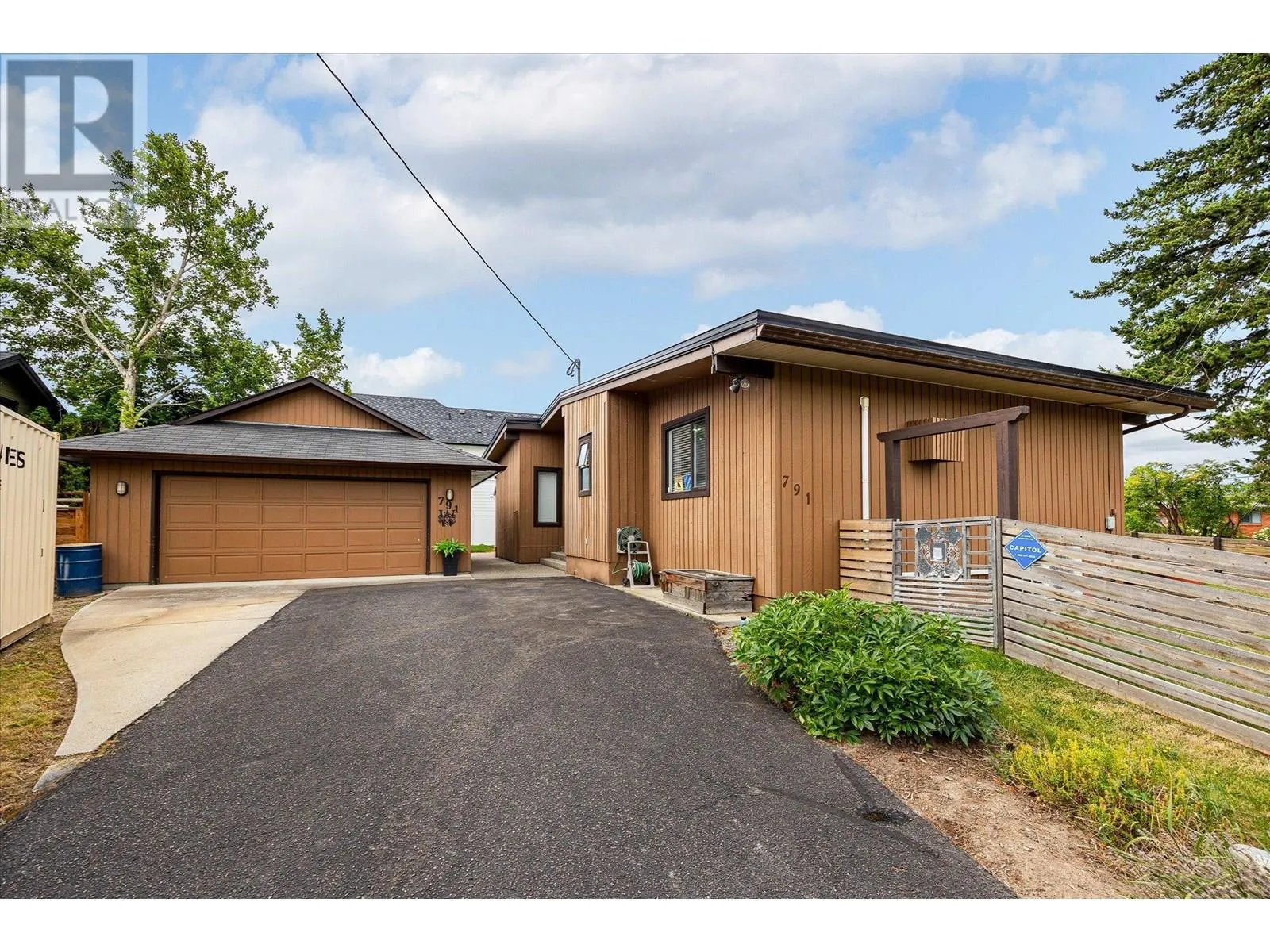 House for rent: 791 Mccartney Road, West Kelowna, British Columbia V1Z 1R6