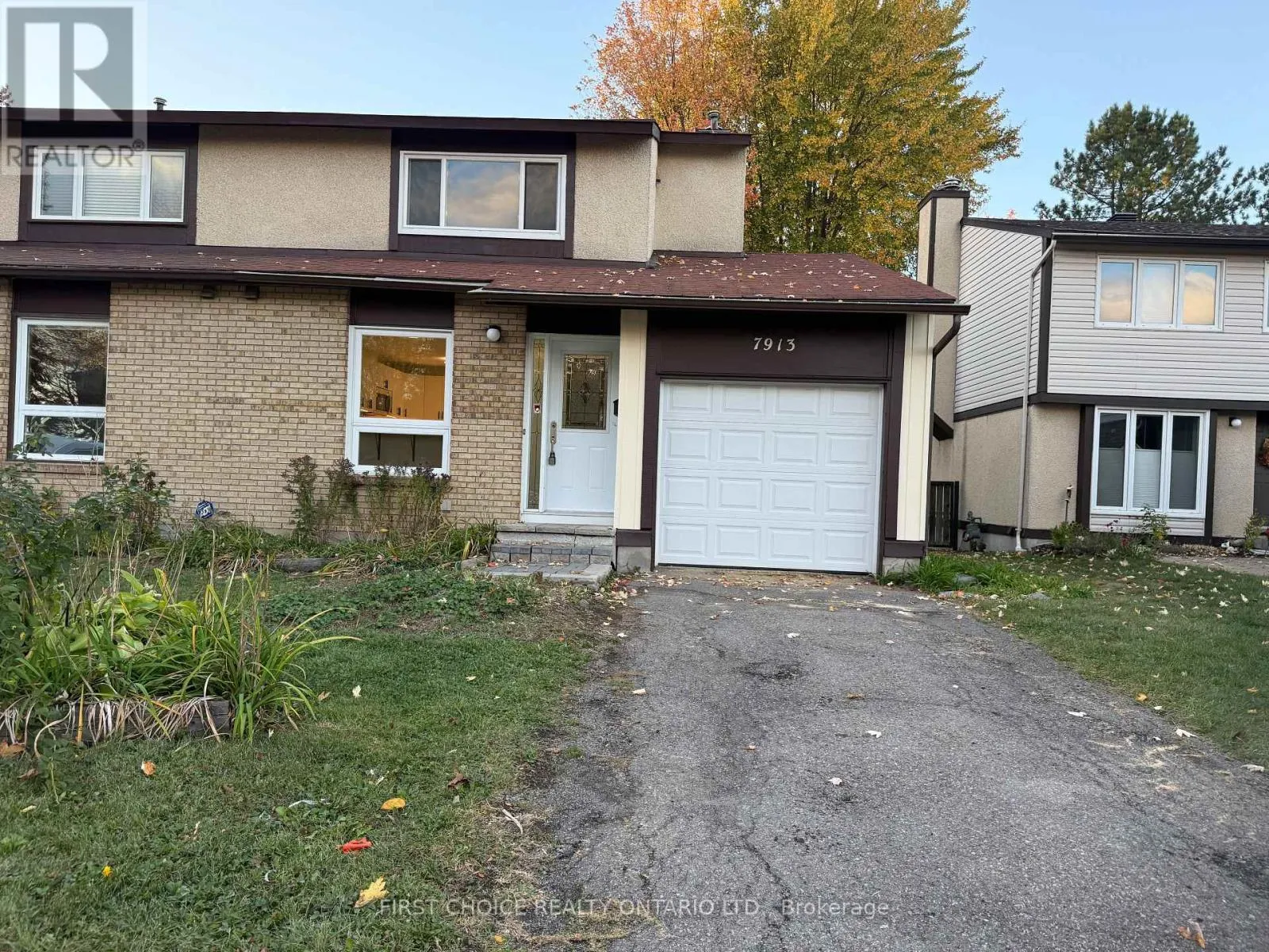 House for rent: 7913 Jeanne D'arc Boulevard, Ottawa, Ontario K1C 2C7