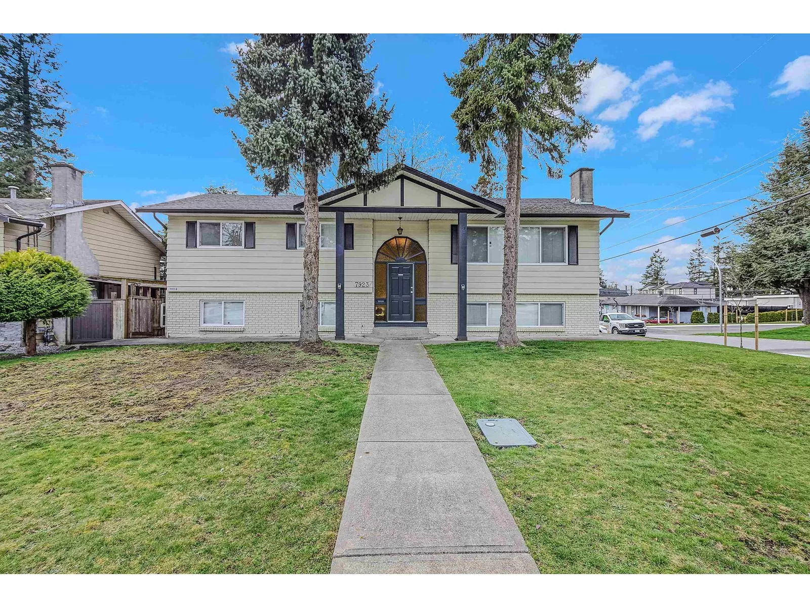 House for rent: 7923 110a Street, Delta, British Columbia V4C 4K5