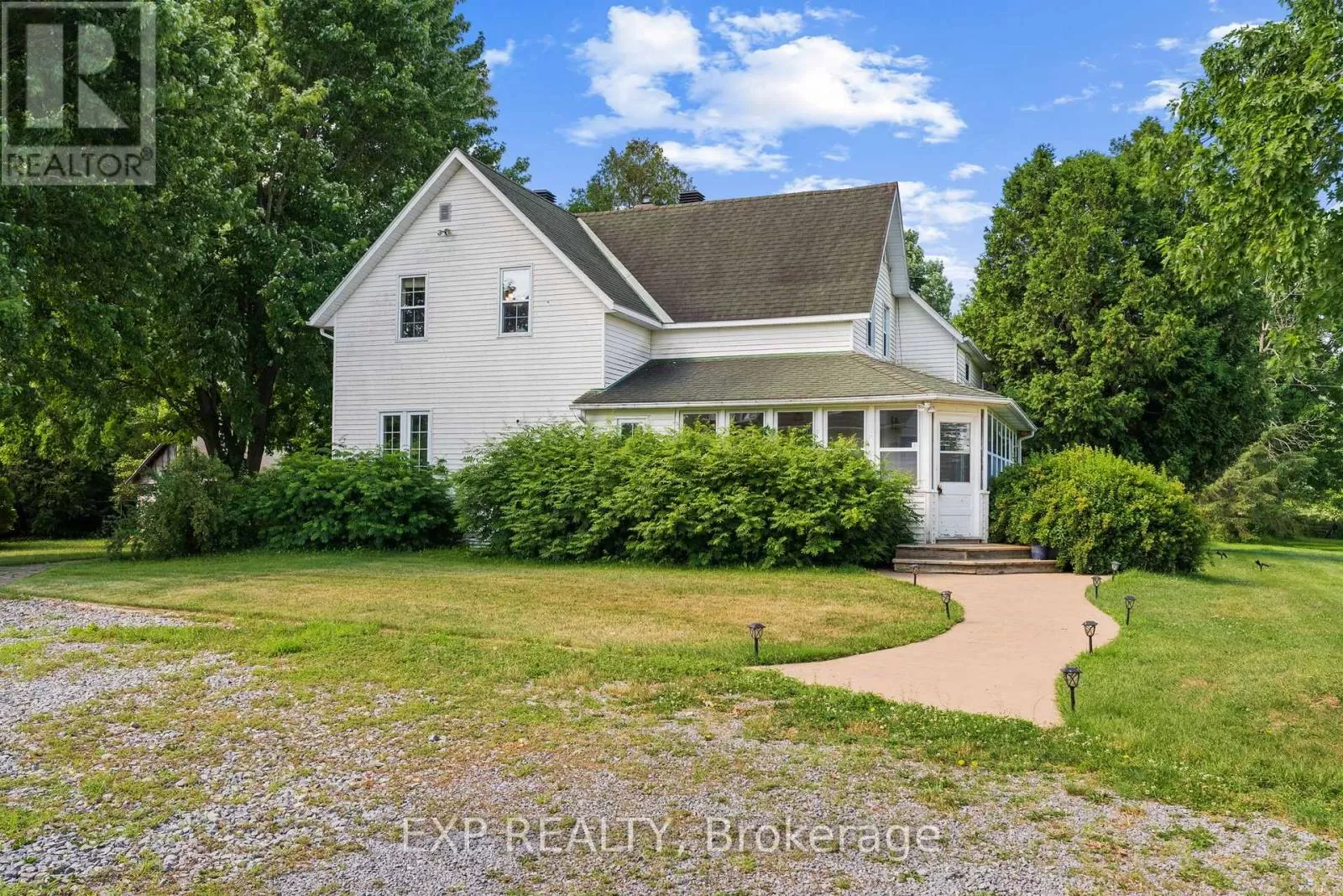 7928 Jock Trail, Ottawa, Ontario K0A 2Z0