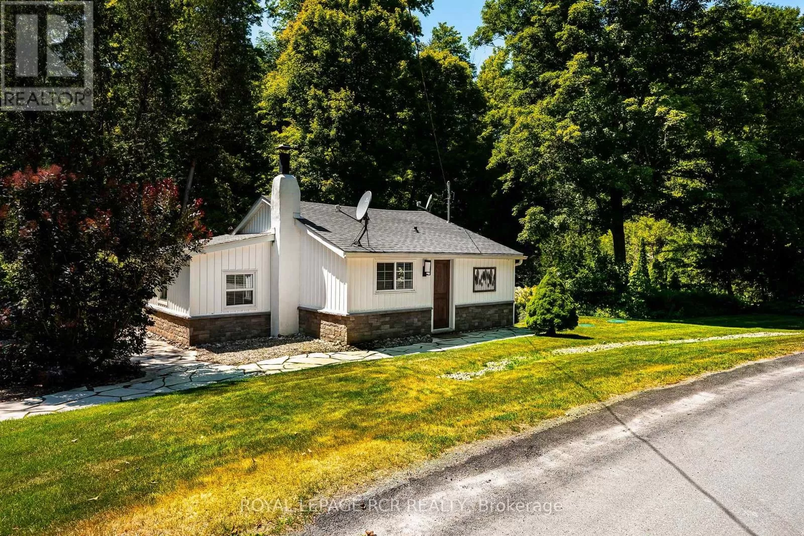 House for rent: 794008 3rd Line, Mono, Ontario L9W 5Y7