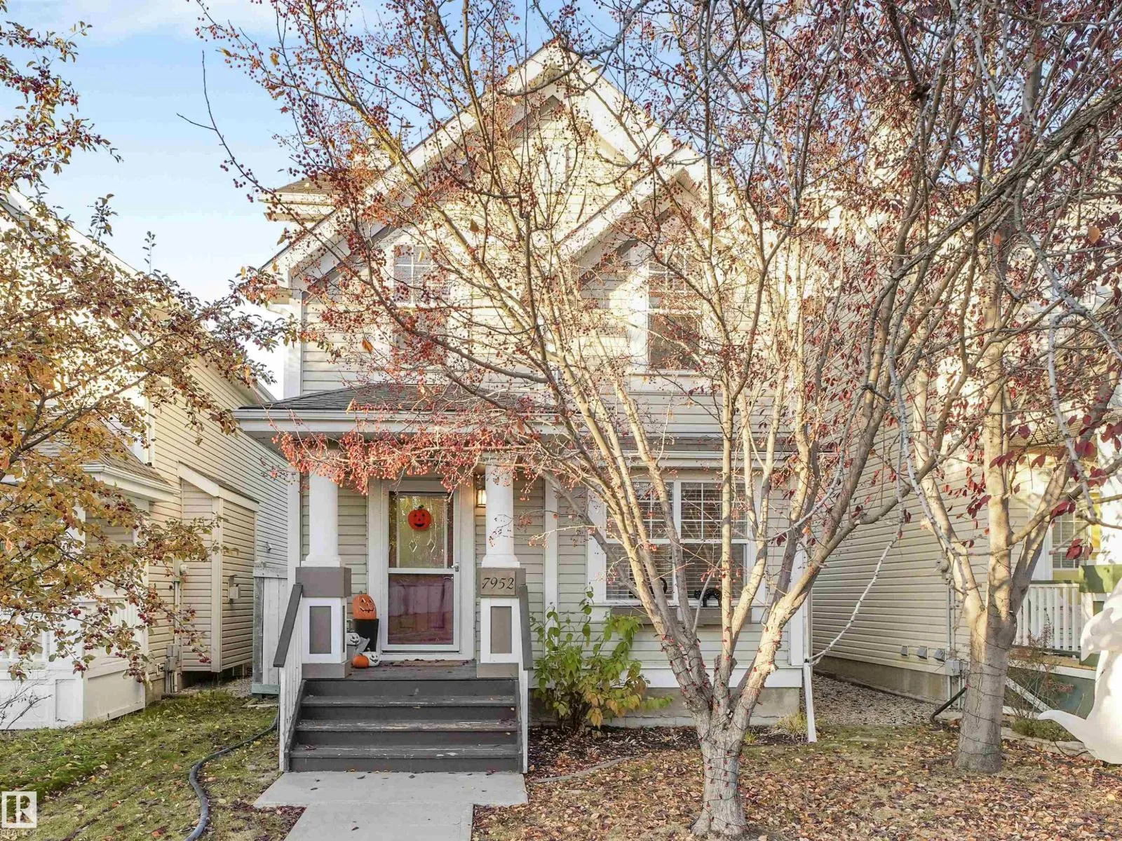 House for rent: 7952 13 Av Sw, Edmonton, Alberta T6X 1H4