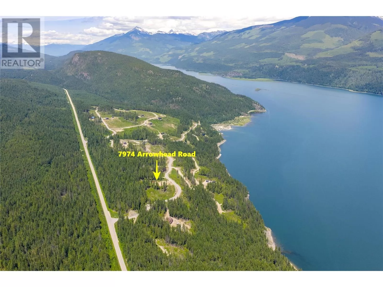 Other for rent: 7974 Arrowhead Road, Revelstoke, British Columbia V0E 2S0