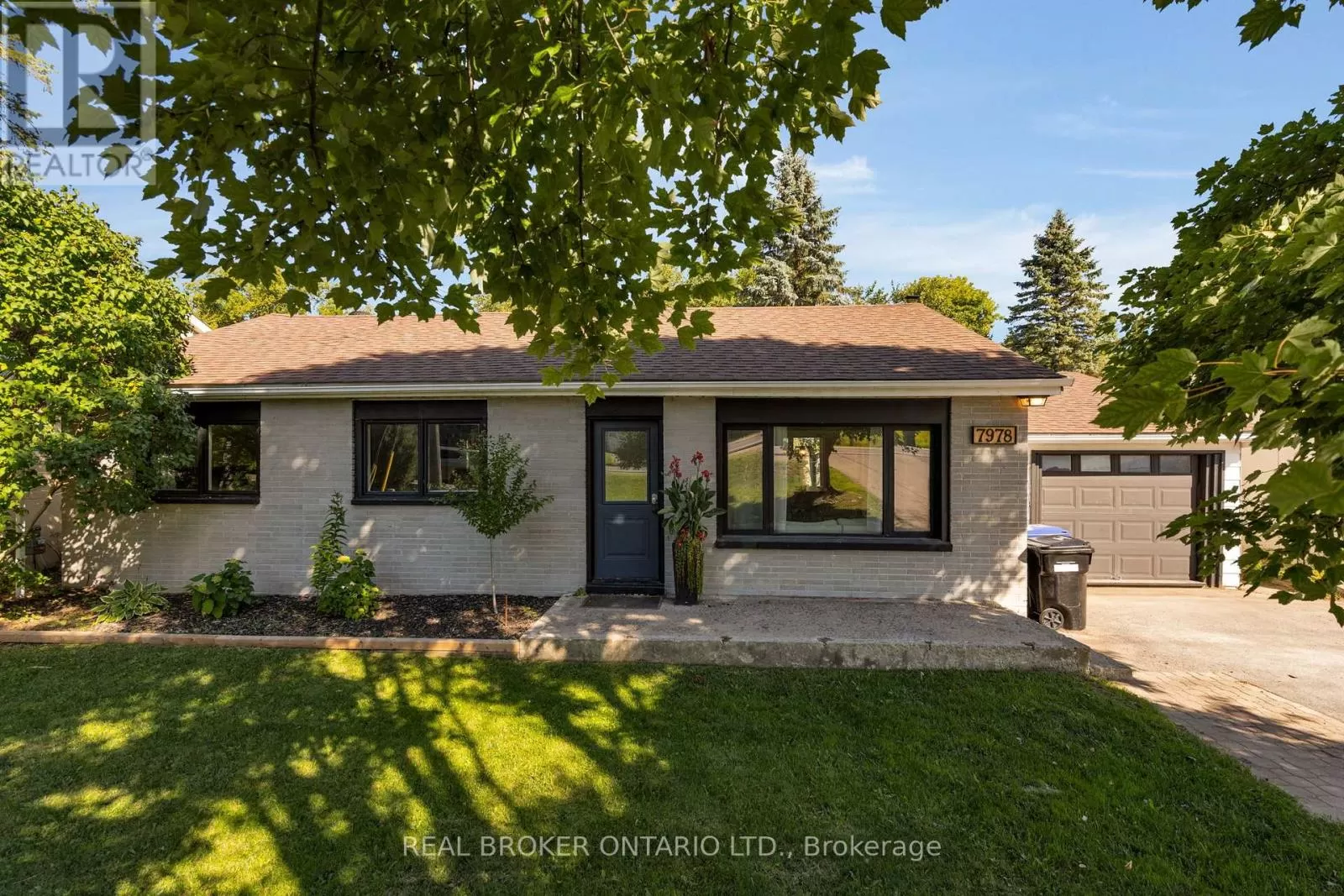 House for rent: 7978 Main Street N, Adjala-Tosorontio, Ontario L0M 1J0