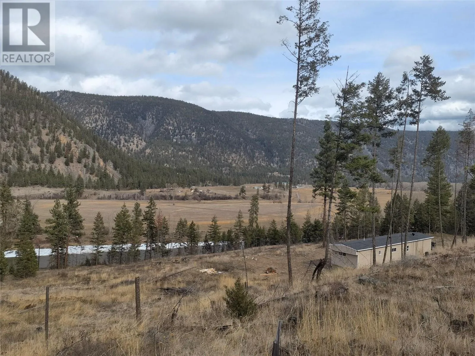 Other for rent: 799 Highway 3, Princeton, British Columbia V0X 1W0
