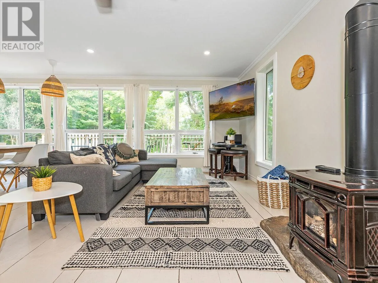 House for rent: #8 - 1006 Youngs Road, Muskoka Lakes, Ontario P0B 1J0