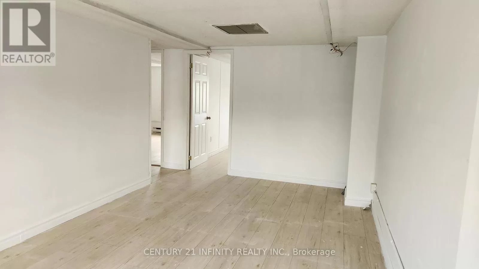 Offices for rent: 8 - 1019 Nelson Street, Oshawa, Ontario L1H 7N9