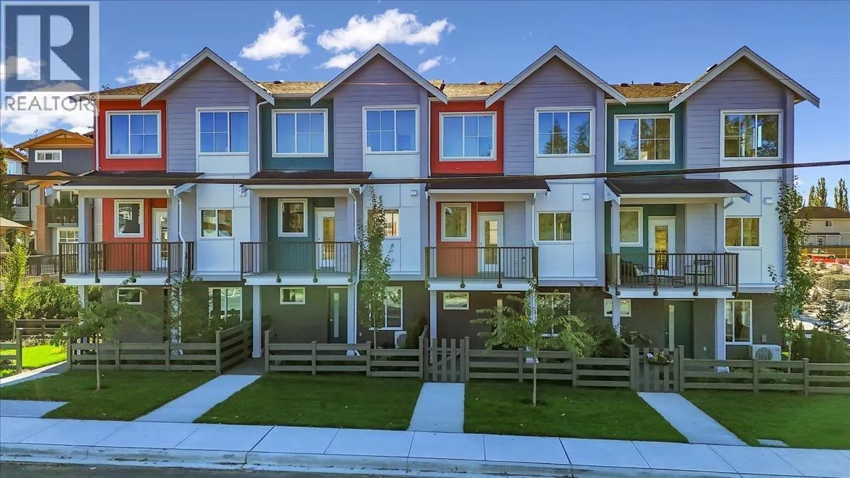 Row / Townhouse for rent: 8 10392 240a Street, Maple Ridge, British Columbia V2W 1G3