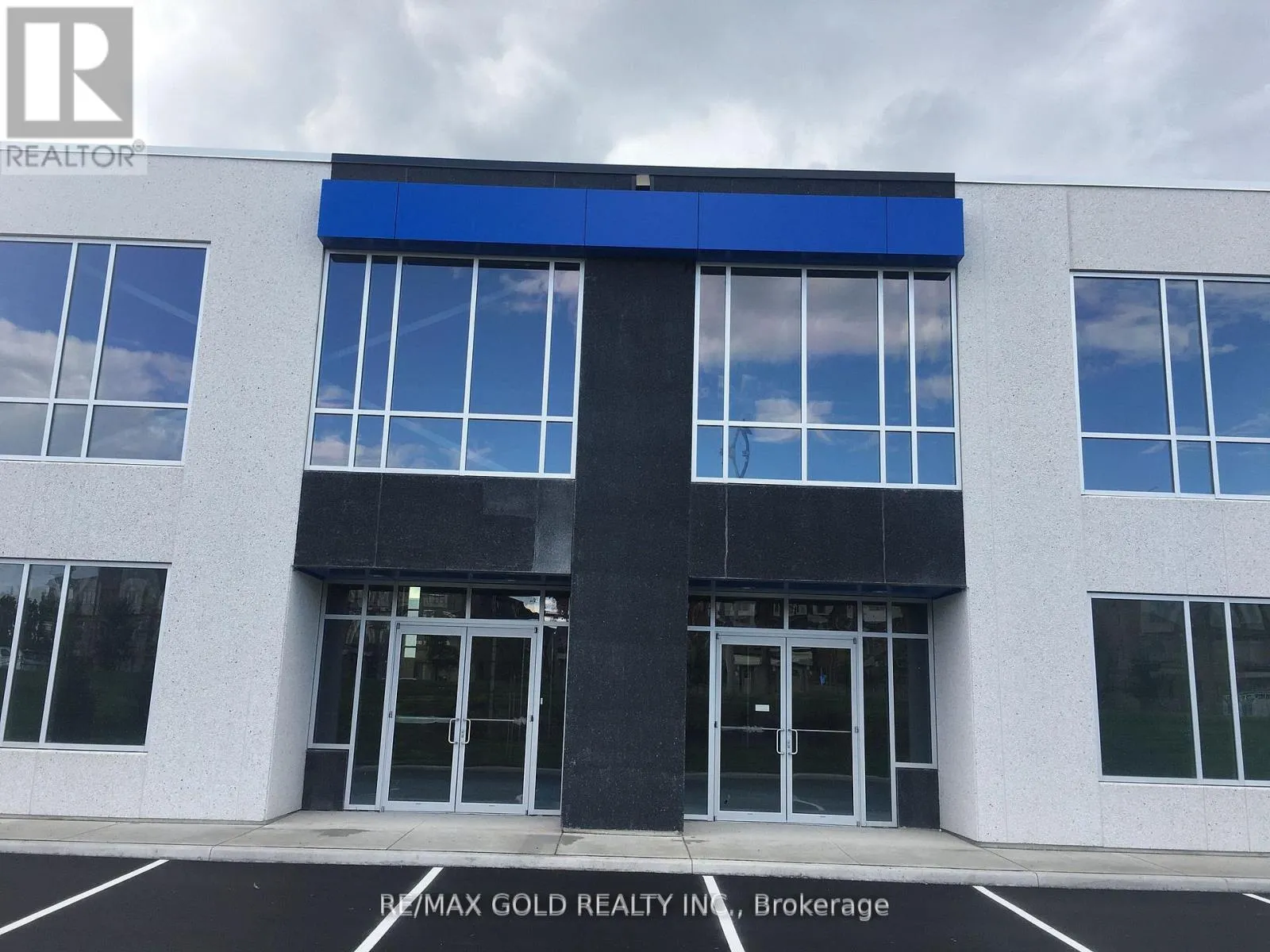 Warehouse for rent: 8 - 10950 Woodbine Avenue, Markham, Ontario L6C 3L4