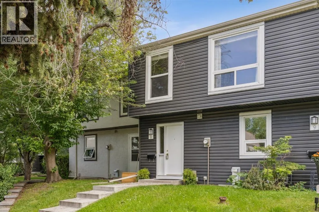 Row / Townhouse for rent: 8, 11407 Braniff Road Sw, Calgary, Alberta T2W 1C5