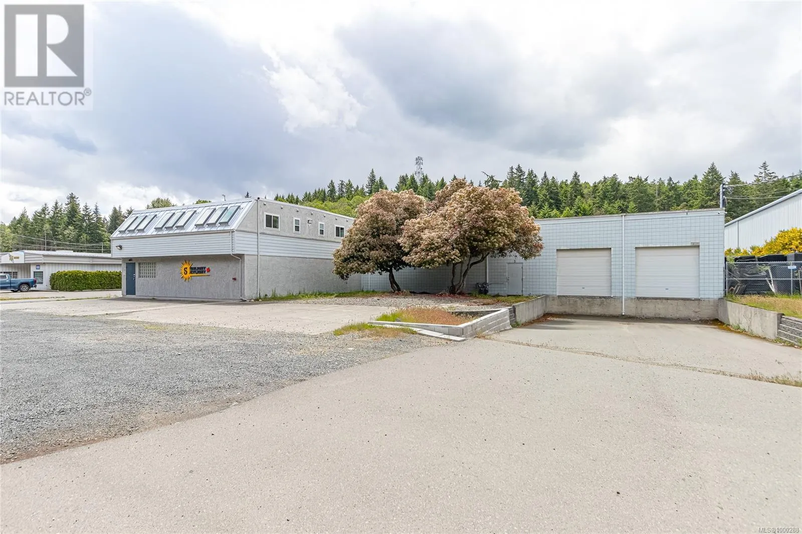 Offices for rent: 8 1210 Industrial Way, Parksville, British Columbia V9P 2W8