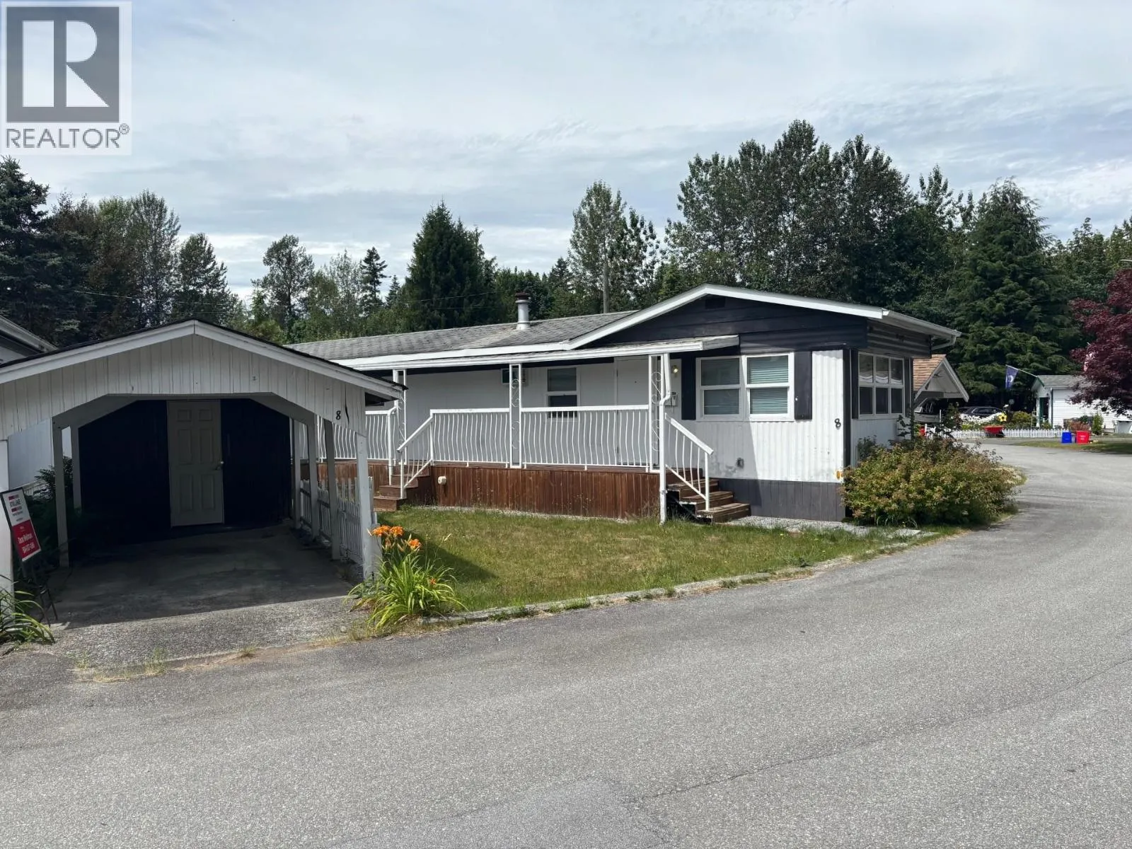 Mobile Home for rent: 8 12868 229th Street, Maple Ridge, British Columbia V2X 6T1