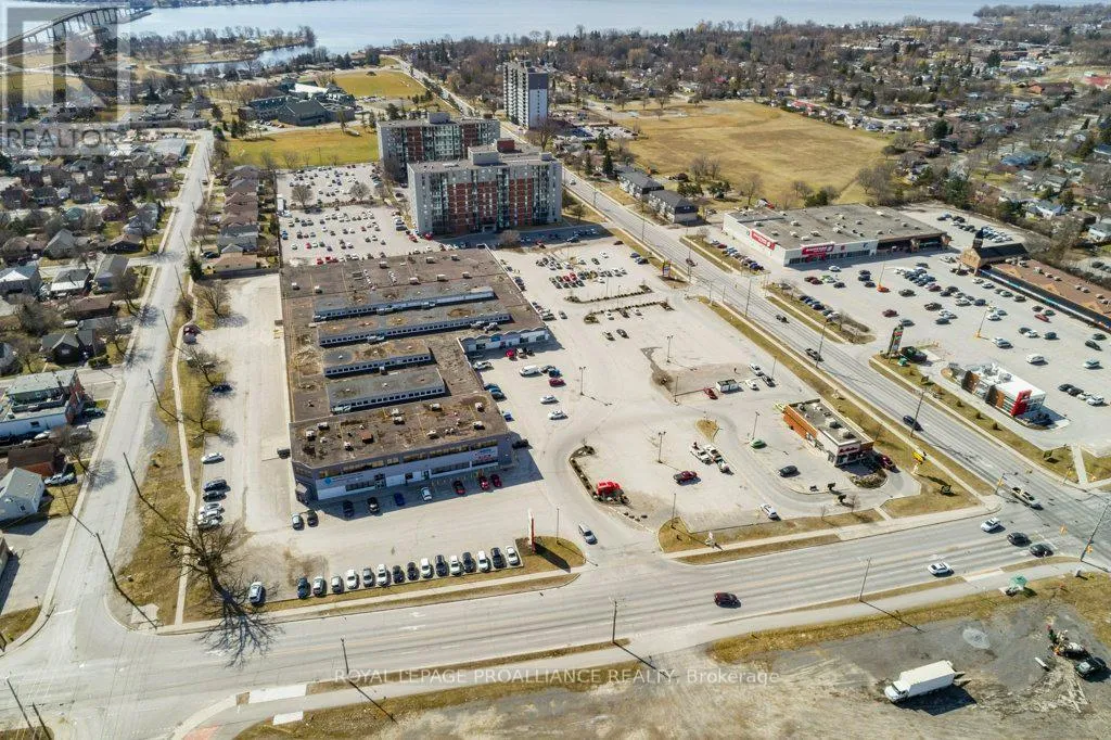 8 - 161 Bridge Street W, Belleville, Ontario K8P 1K2