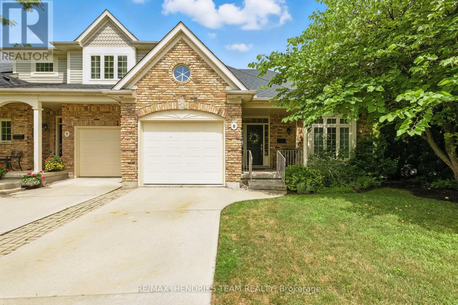 Row / Townhouse for rent: 8 - 174 Martindale Road, St. Catharines, Ontario L2S 3Z9