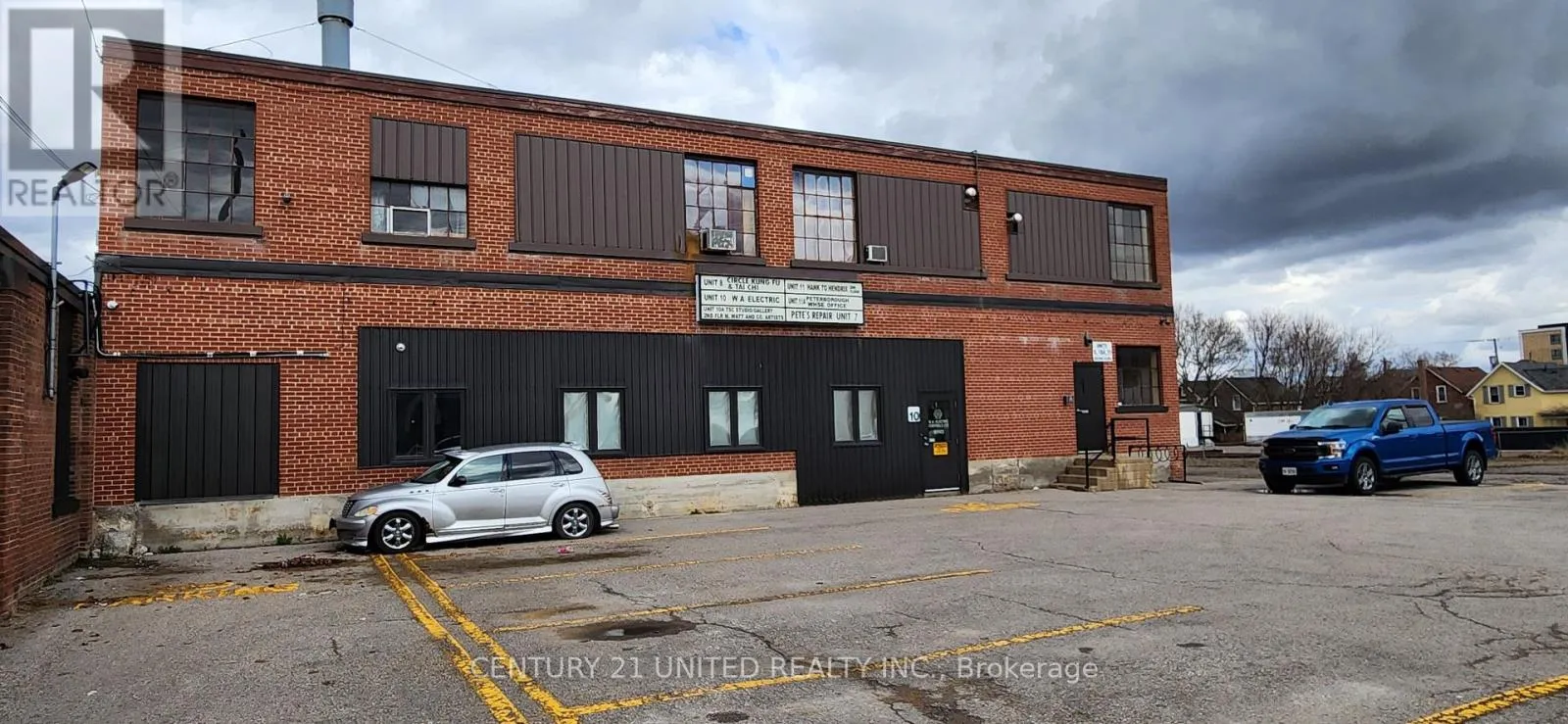 Warehouse for rent: 8 - 280 Perry Street, Peterborough, Ontario K9J 2J4