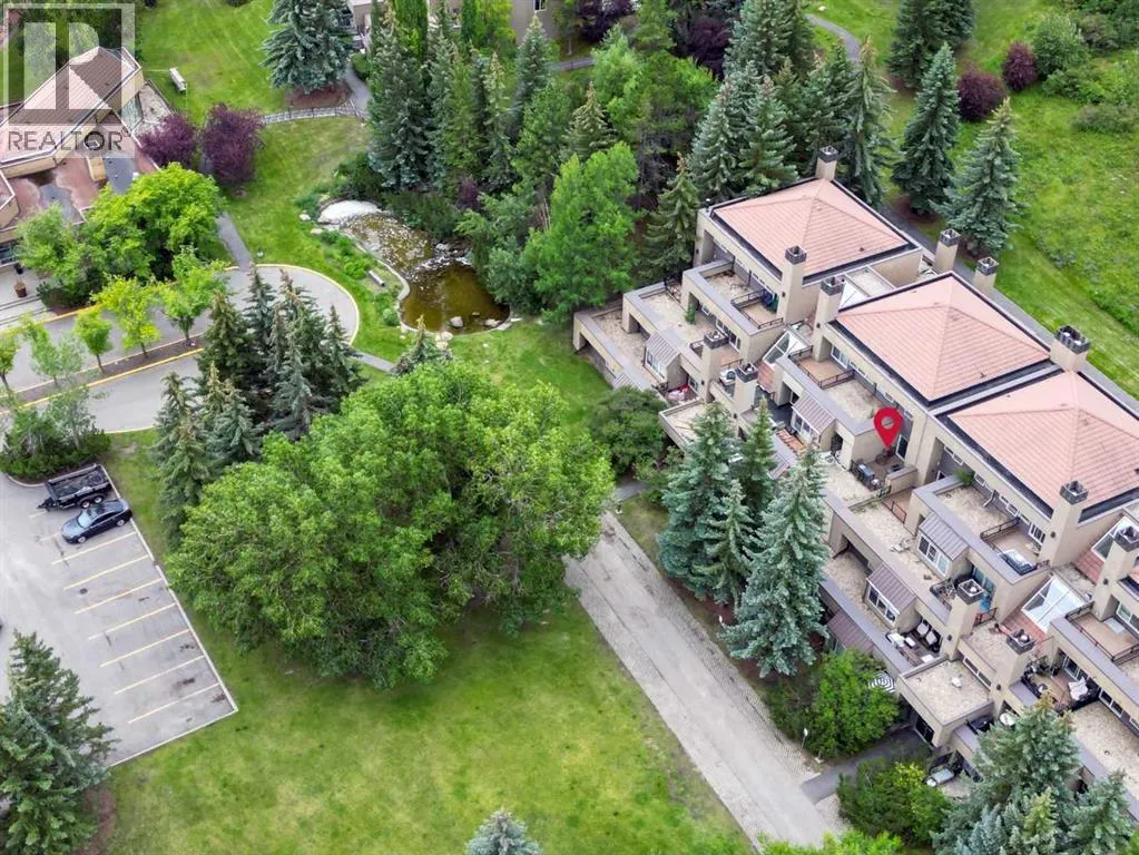 Apartment for rent: 8, 301 Village Mews Sw, Calgary, Alberta T3H 2L3